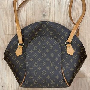 Louis Vuitton Monogram Canvas Ellipse GM